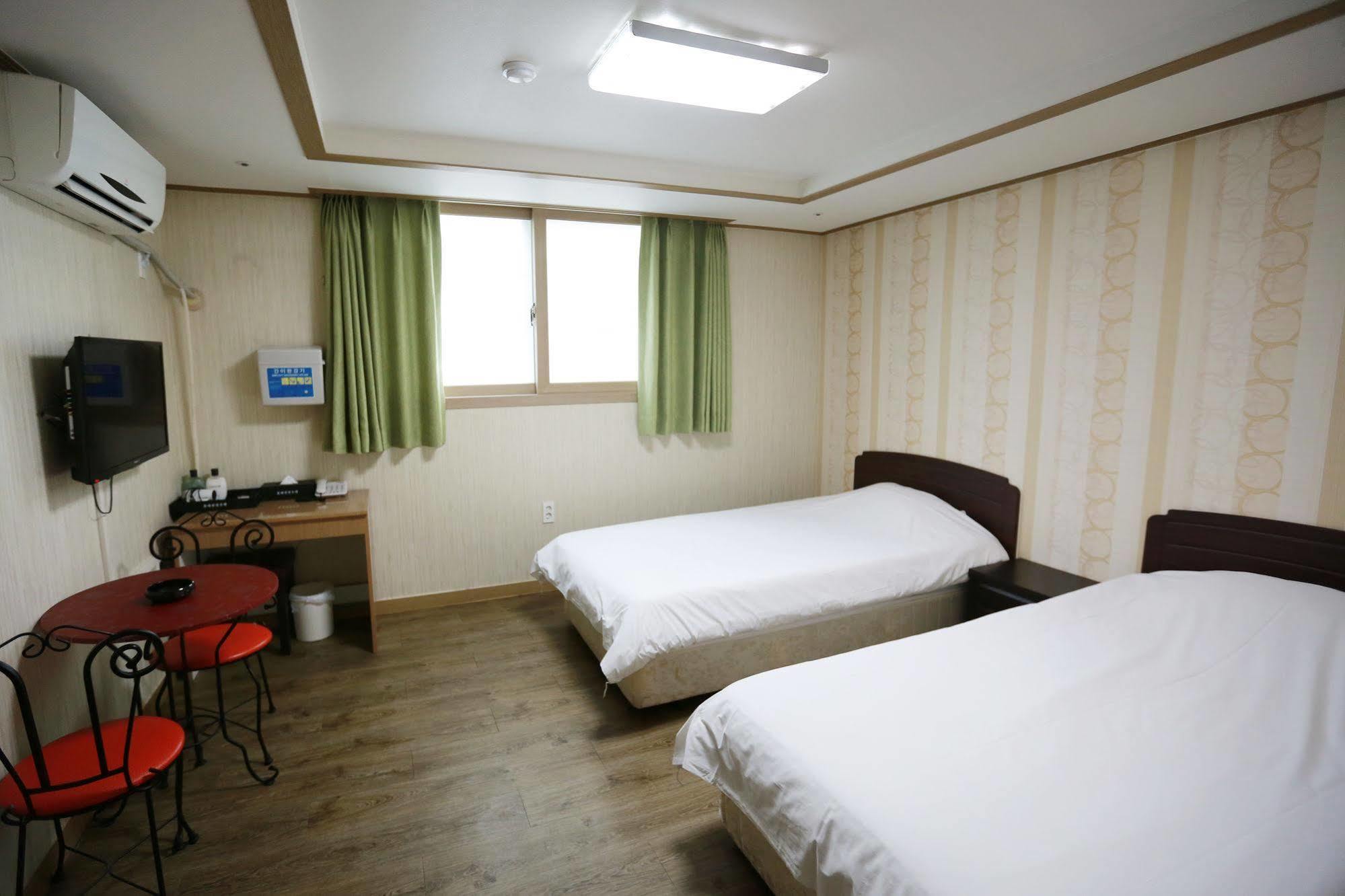 Olle Tourist Hotel Jeju by Eksteriør bilde